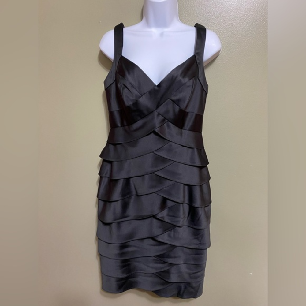 London Times Black Cocktail Dress, Size 8‎